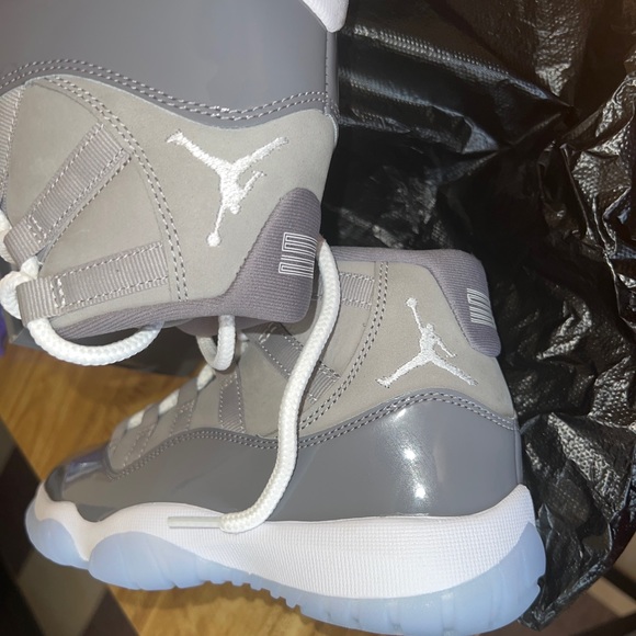 Cool Grey 11’s 2021 - Picture 3 of 11